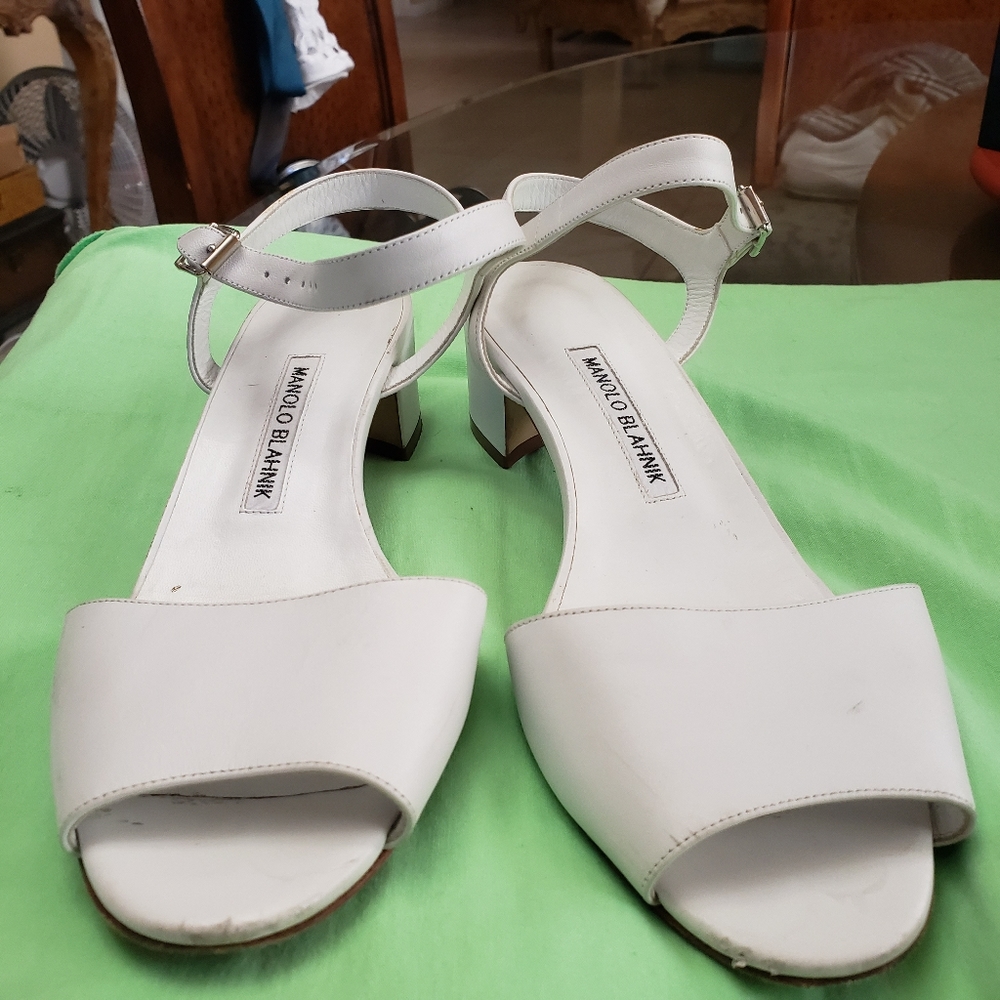Manolo Blahnik sandals .silver an white Each 125 - Picture 8 of 16